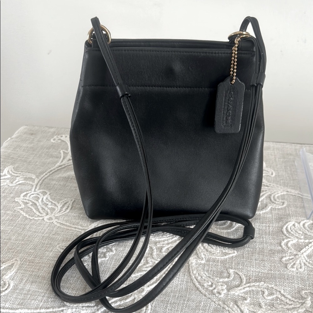 Coach Vintage Dixon Black Leather Bag with COA